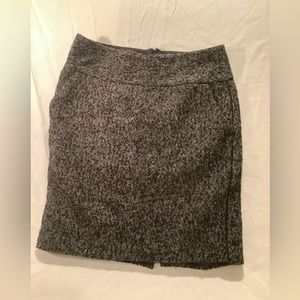 Calvin Klein Tweed Wool Blend Skirt. Size 4
